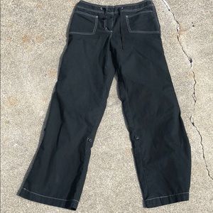 Topstitch wide leg black pants